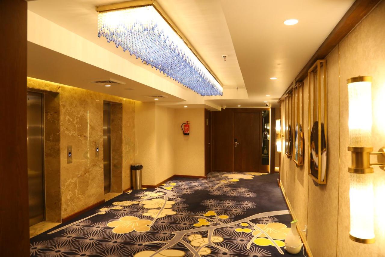 Dreamz Inn & Suites Zirakpur Extérieur photo