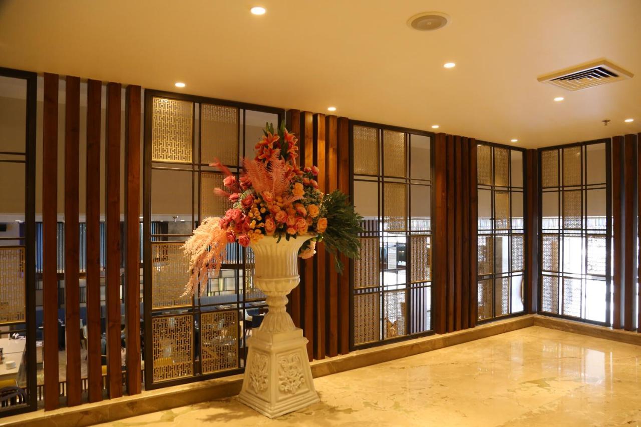 Dreamz Inn & Suites Zirakpur Extérieur photo