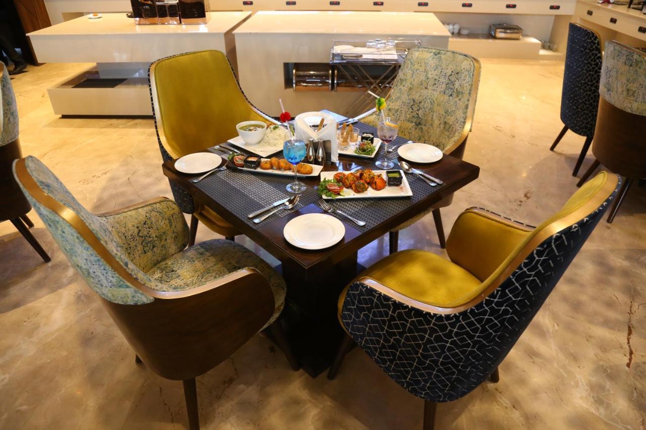 Dreamz Inn & Suites Zirakpur Extérieur photo
