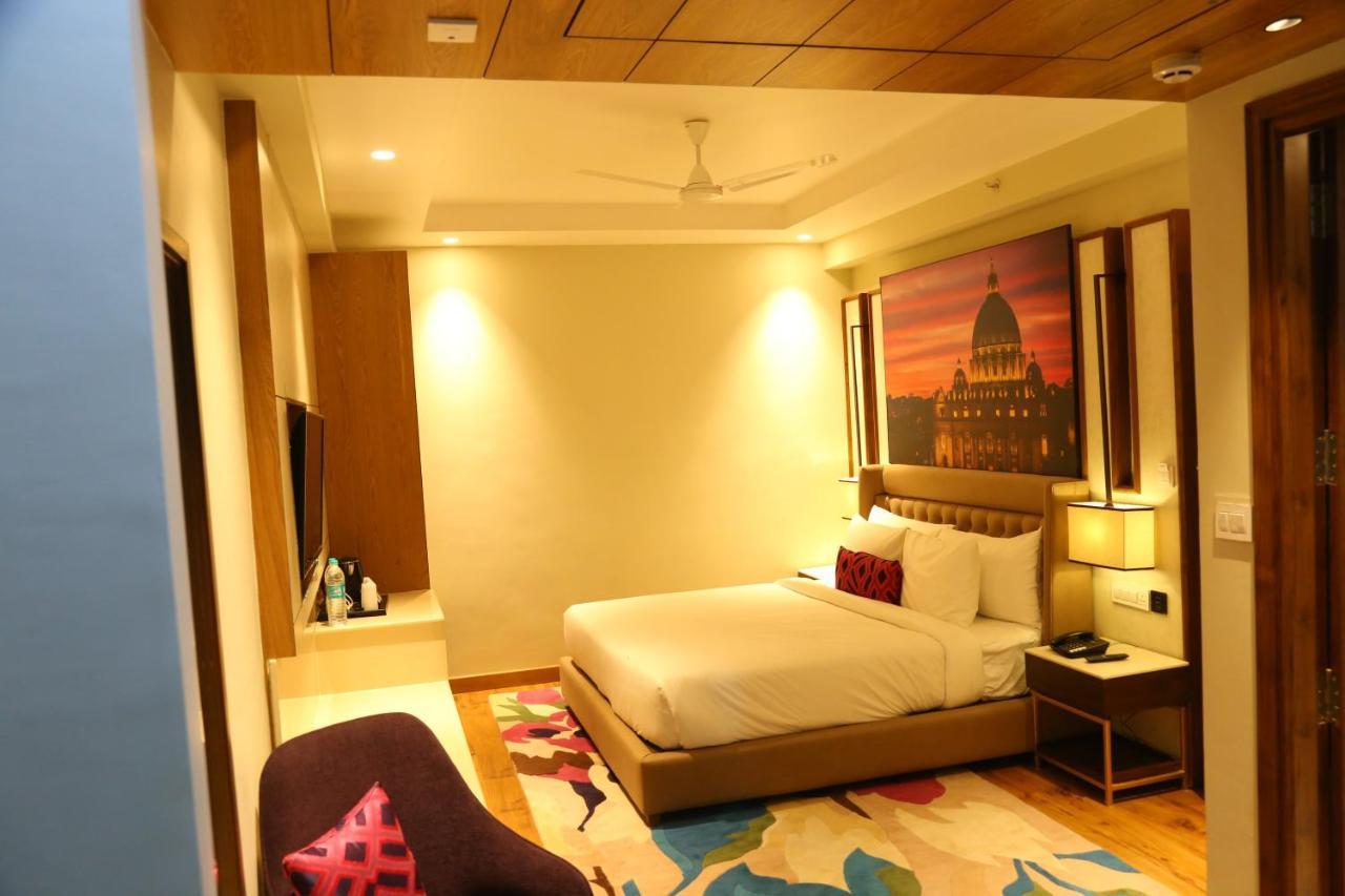 Dreamz Inn & Suites Zirakpur Extérieur photo