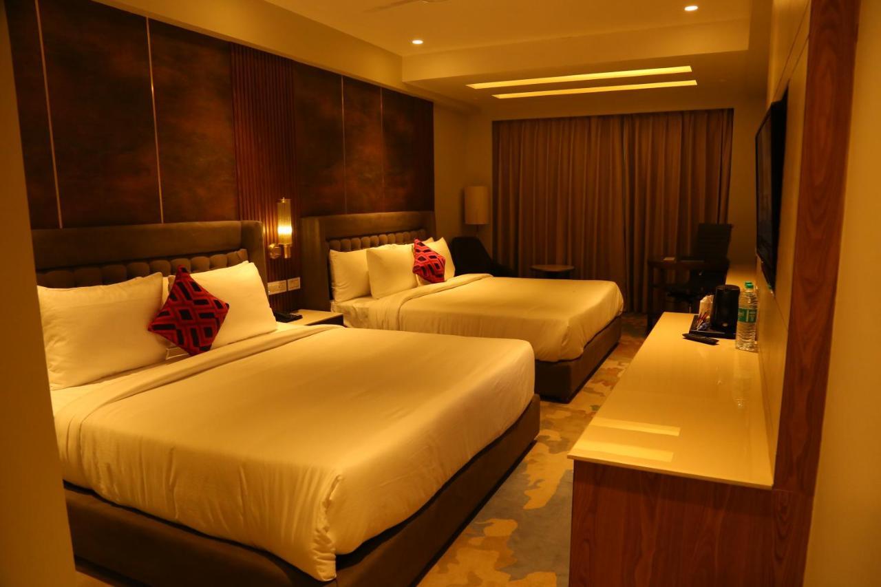 Dreamz Inn & Suites Zirakpur Extérieur photo