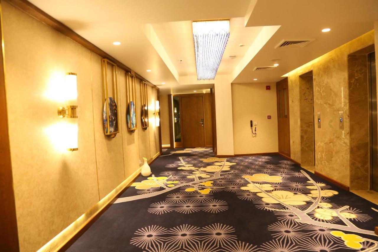 Dreamz Inn & Suites Zirakpur Extérieur photo