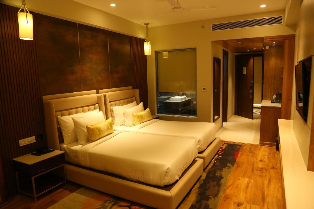 Dreamz Inn & Suites Zirakpur Extérieur photo