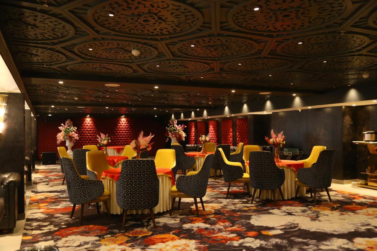 Dreamz Inn & Suites Zirakpur Extérieur photo